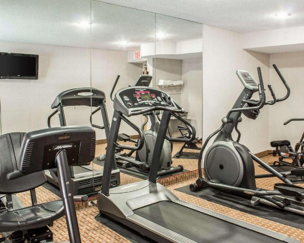 Quality Inn & Suites Raleigh North image 14